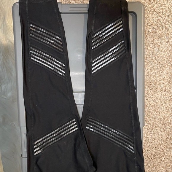 NWT Black Stripe Legging - Picture 3 of 6